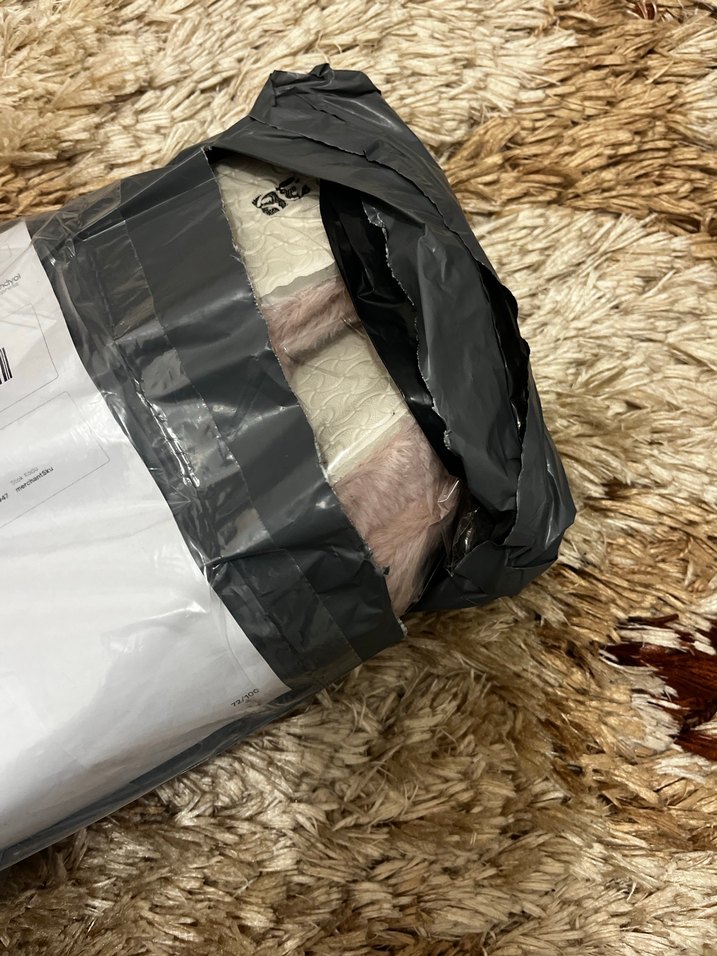 Bej pembemsi Kürklü Kadın Ev Terliği - Görsel 4