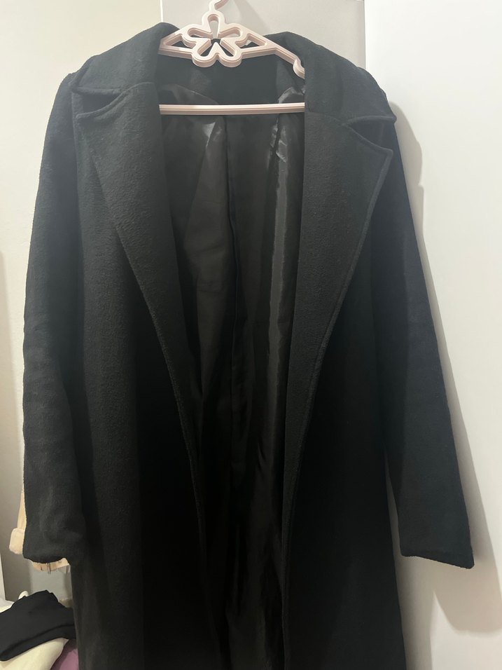 Siyah Uzun Kaban - Görsel 2