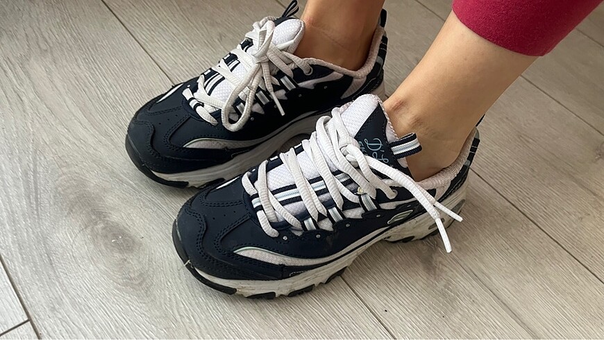 Skechers Dlite serisi skechers lacivert az kullanılmış sorunsuz