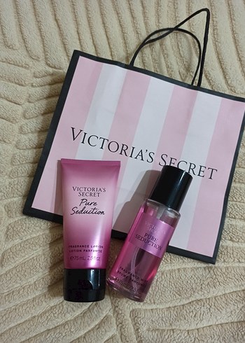 Victoria's Secret Pure Seduction Kadın Parfüm Seti - Görsel 3