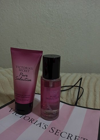 Victoria's Secret Pure Seduction Kadın Parfüm Seti - Görsel 2