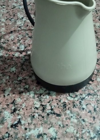 Beyaz ve Gri Elektrikli Cezve - Görsel 4