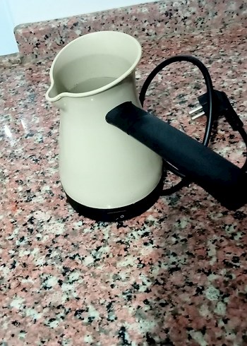 Beyaz ve Gri Elektrikli Cezve - Görsel 2