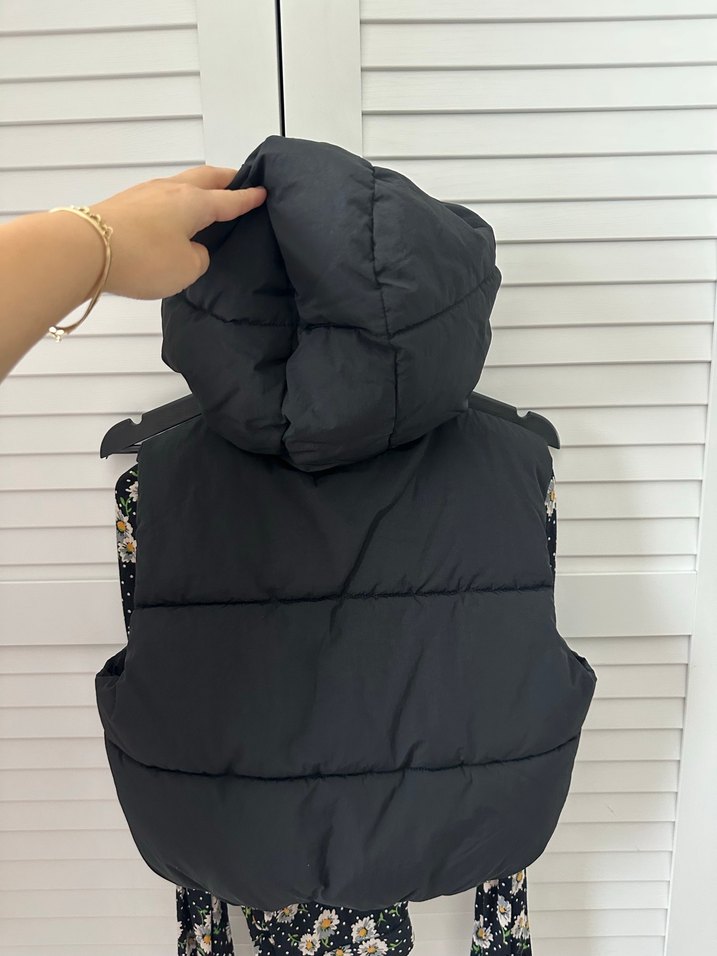 H&m kapüşonlu şişme yelek - Görsel 3