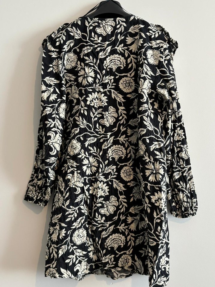 Zara çiçekli elbise - Görsel 4