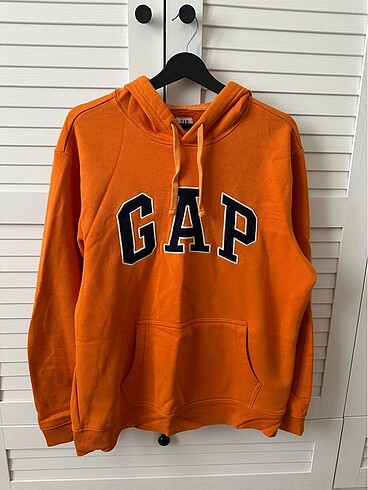 Gap sweatshirt