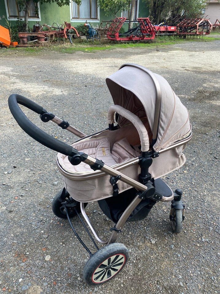 Bej Bebek Arabası Gri Detaylı - Görsel 2