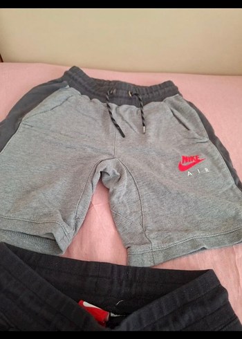 Nike Nike Erkek Çocuk Gri ve Siyah Rahat Şort
