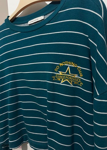 l Beden Lc Waikiki/ yeşil çizgili kısa sweatshirt