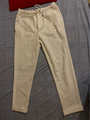 Zara / Beyaz pantalon