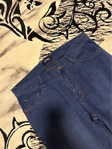 34 Beden Lc Waikiki / ERKEK LACİVERT KOT PANTALON