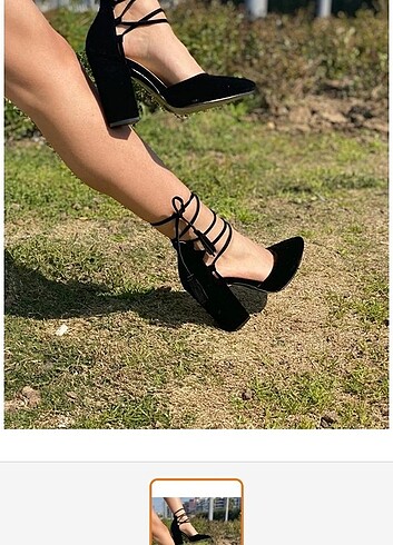 İpli siyah topuklu ayakkabı 