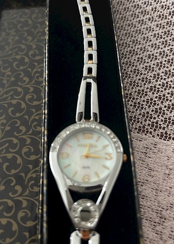 Klasik Şıklık Beyaz Kadın Saat - Görsel 2