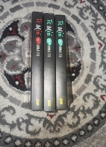 Tomie 1-2