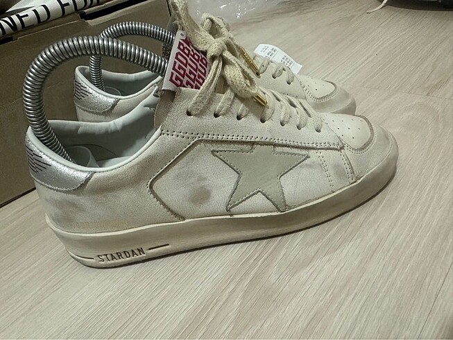 37 Beden beyaz Renk Golden goose