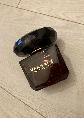 Versace Crystal Noir Kadın Parfümü