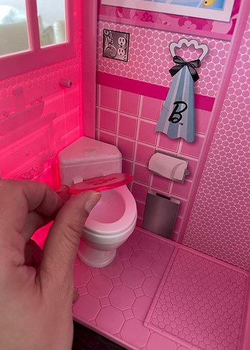 Barbie Portatif İki Katlı Oyun Evi - Görsel 18