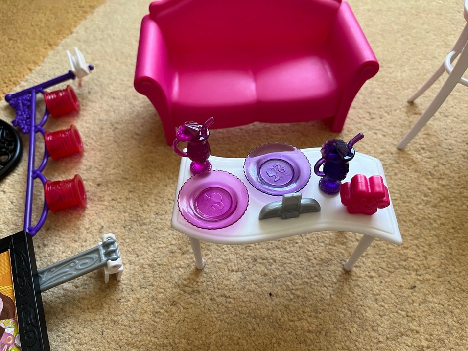 Barbie Portatif İki Katlı Oyun Evi - Görsel 2