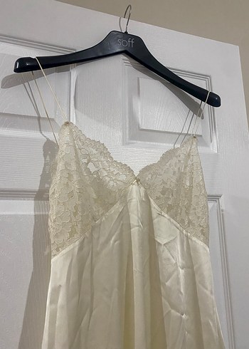 Uzun Beyaz Saten Gecelik Sabahlık - Görsel 4