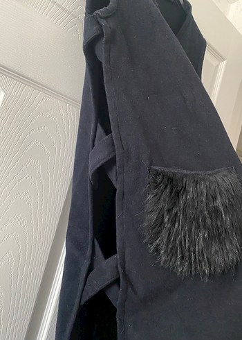 Siyah Uzun Kürklü Kolsuz Kadın yelek - Görsel 4