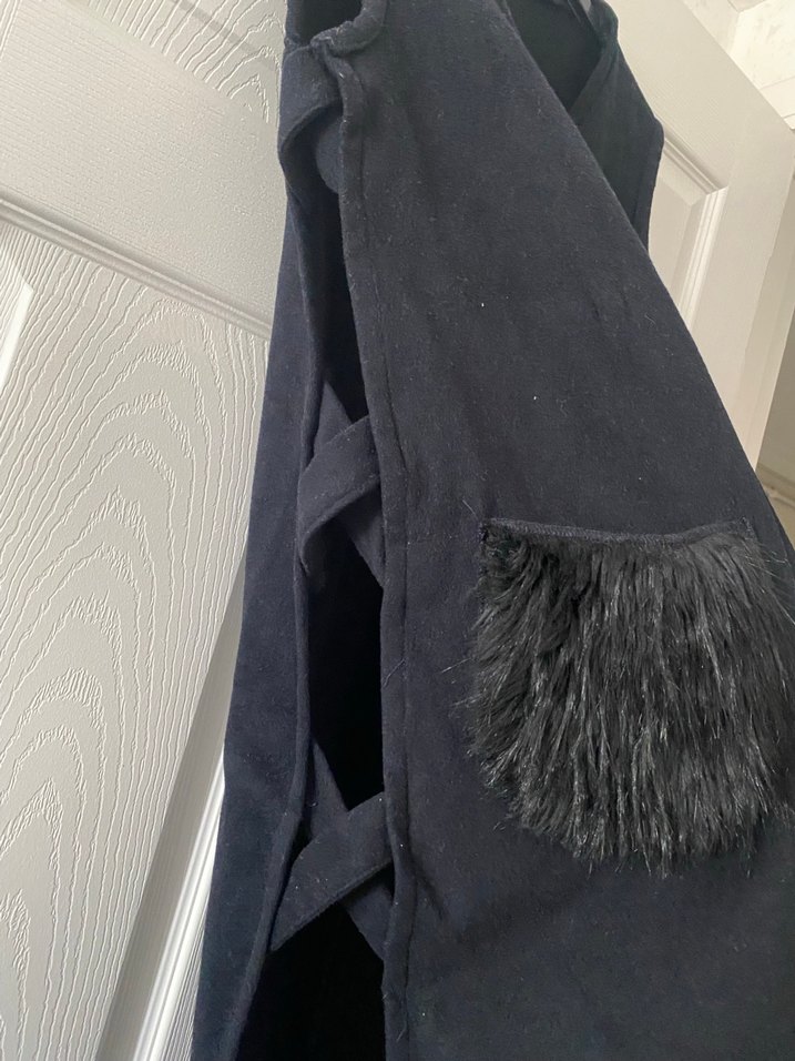 Siyah Uzun Kürklü Kolsuz Kadın yelek - Görsel 4