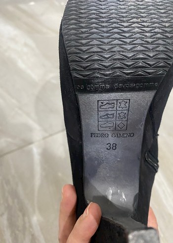 Siyah Süet Stiletto Topuklu Gotik Kadın Bot - Görsel 3