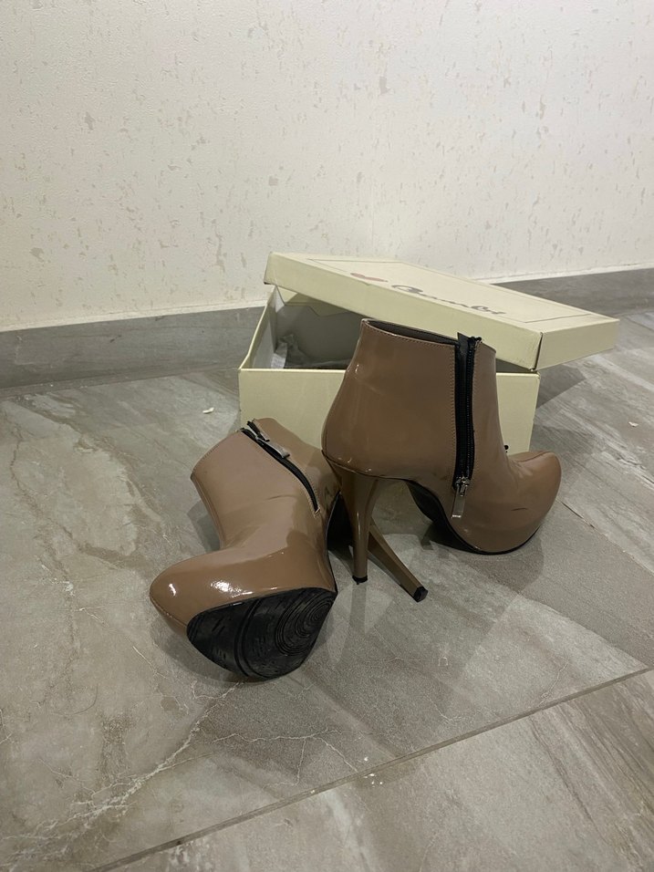 Bej Rugan Stiletto Topuklu Kadın Bot - Görsel 5