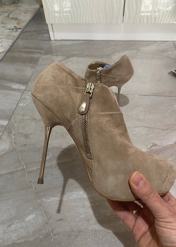 Bej Süet İnce Topuklu Bot - Görsel 3
