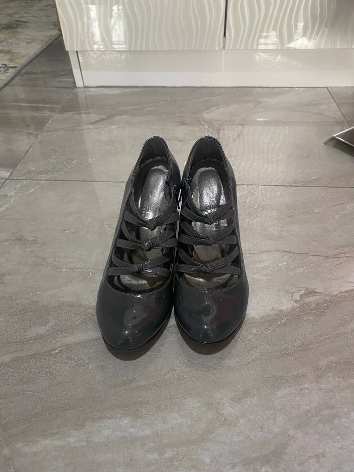 Gri Rugan Tokalı Stiletto Topuklu Kadın Ayakkabı - Görsel 2