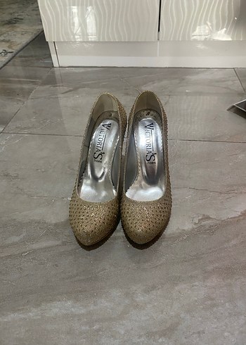 Altın Renkli Payetli Platform Topuklu Kadın Ayakkabı - Görsel 2