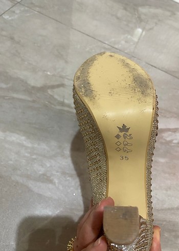 Altın Renkli Payetli Platform Topuklu Kadın Ayakkabı - Görsel 4