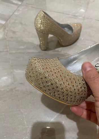 Altın Renkli Payetli Platform Topuklu Kadın Ayakkabı - Görsel 6