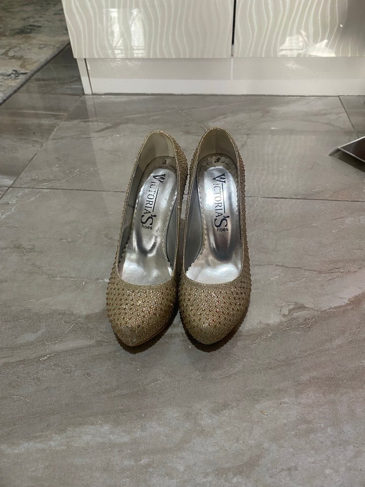 Altın Renkli Payetli Platform Topuklu Kadın Ayakkabı - Görsel 2