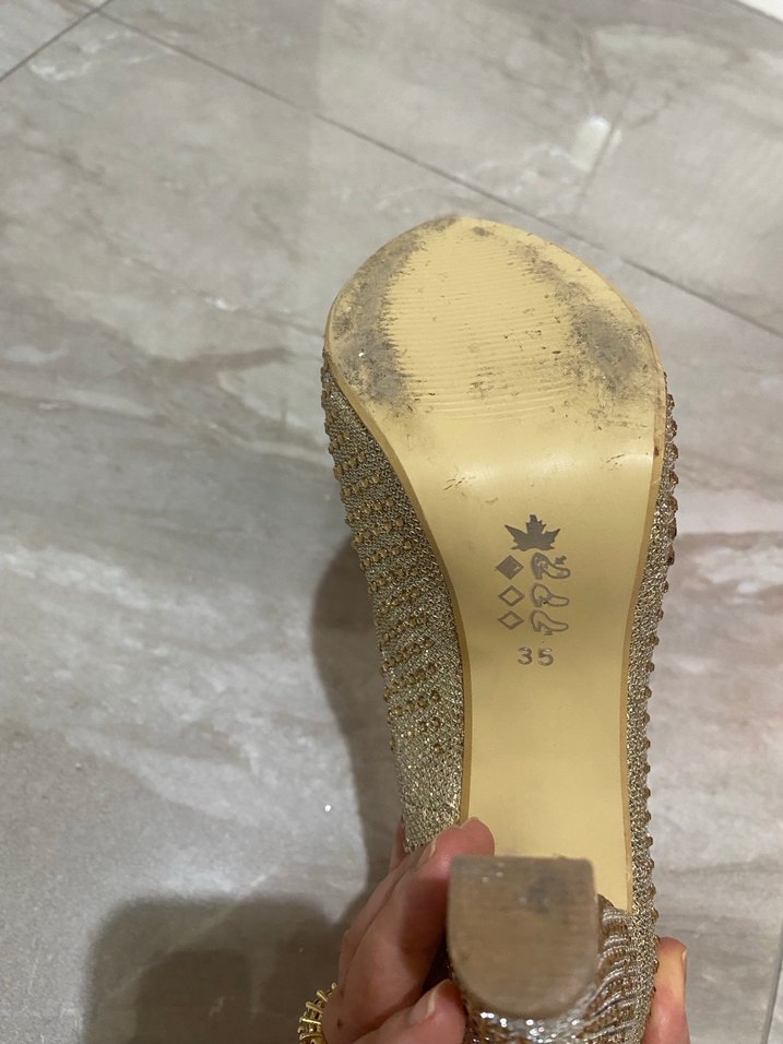 Altın Renkli Payetli Platform Topuklu Kadın Ayakkabı - Görsel 4