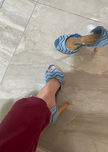 Mavi Denim Dolgu Topuklu Kadın Ayakkabı - Görsel 8