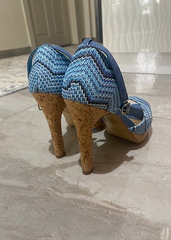 Mavi Denim Dolgu Topuklu Kadın Ayakkabı - Görsel 3