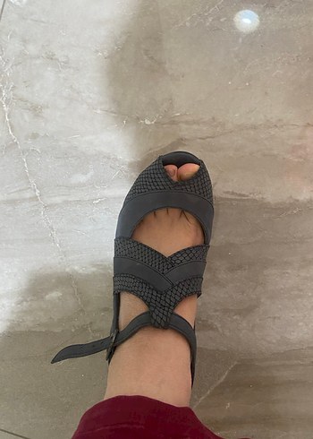 Gri Yılan Desenli Platform Topuklu Kadın Ayakkabı - Görsel 4