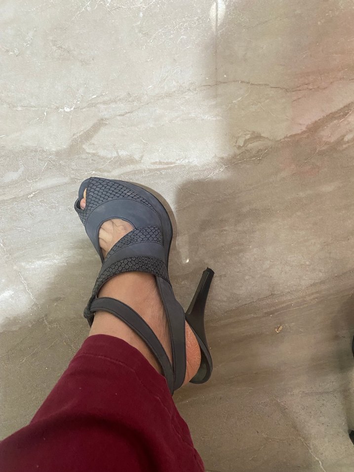 Gri Yılan Desenli Platform Topuklu Kadın Ayakkabı - Görsel 5