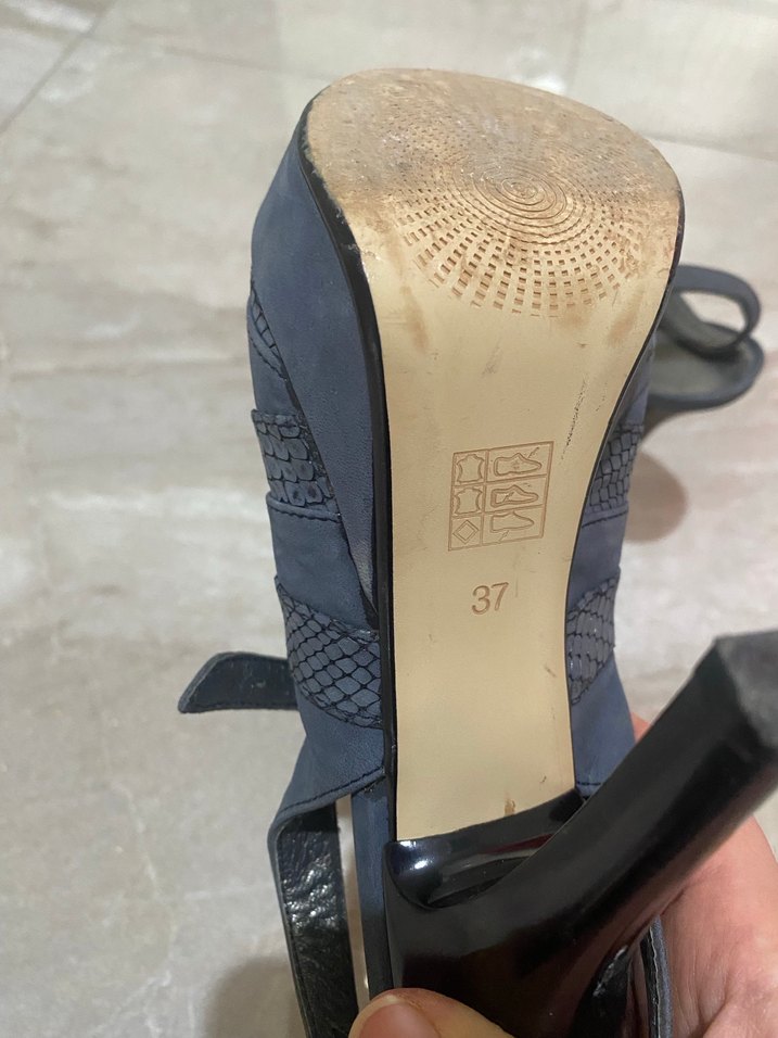 Gri Yılan Desenli Platform Topuklu Kadın Ayakkabı - Görsel 3