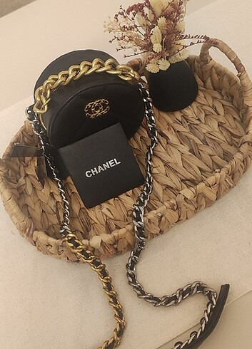 Chanel Şirin mi şirin kol çantası 