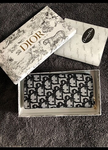 Dior Bayan cüzdan sıfır