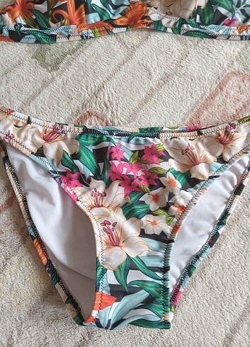 T-box Bayan bikini