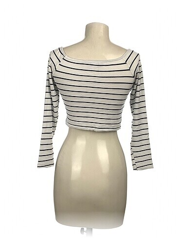 l Beden PreLoved Bluz %70 İndirimli.