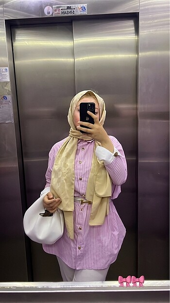PEMBE GÖMLEK