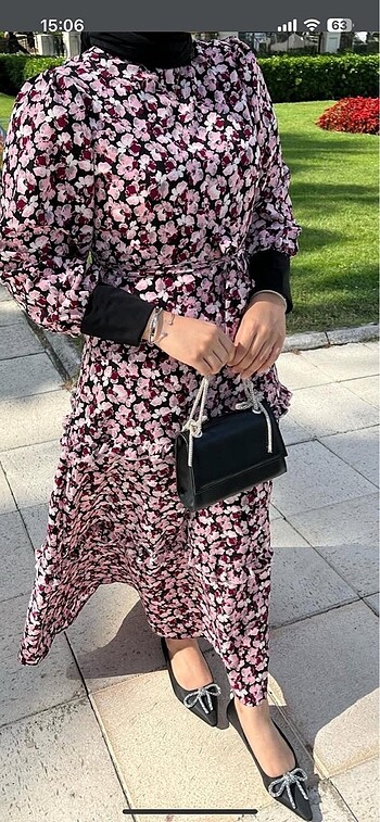 Çiçekli uzun elbise