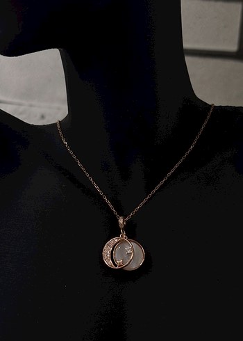 925 ayar gümüş kolye.