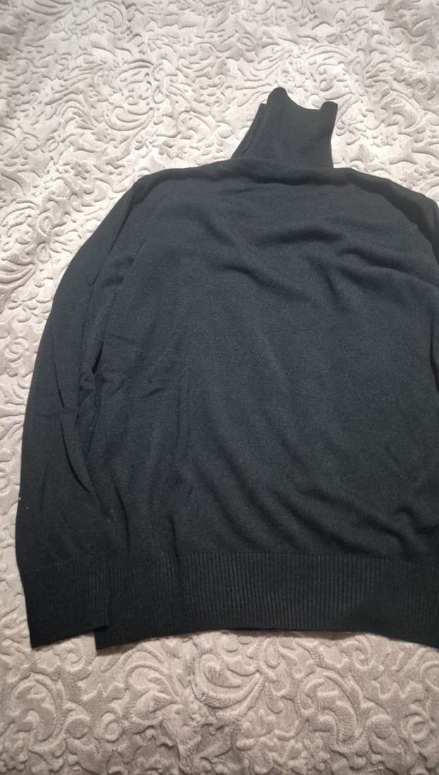 Siyah Kadın Boğazlı Yün Kazak - Görsel 3