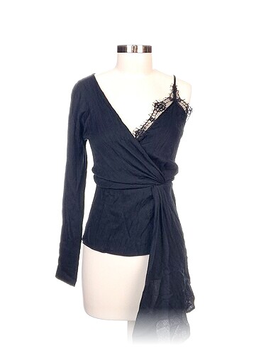 Zara Bluz %70 İndirimli.