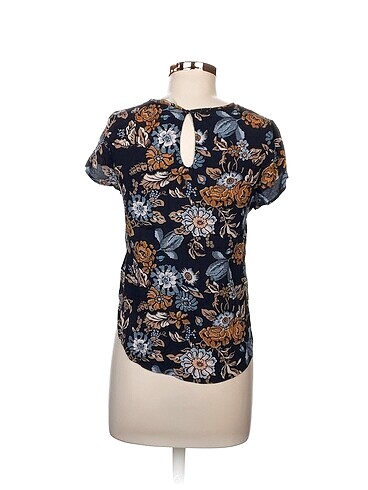 34 Beden H&M Bluz %70 İndirimli.