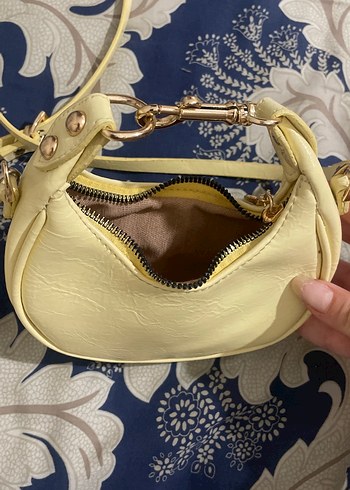 Sarı Tokalı Yılan Desenli Kadın Çanta - Görsel 2